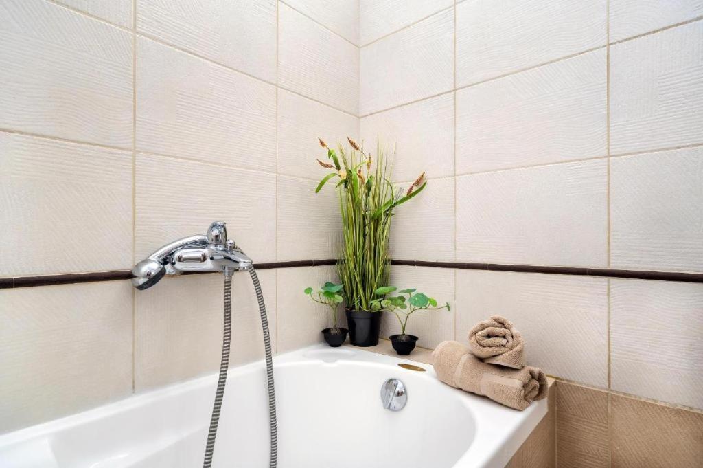 Luxury Town Center Suite Apt A2 Heraklion  Exterior photo